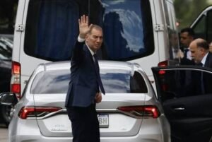 La salida de Darío Genua quedó en pausa y Santilli avanza con el reordenamiento de áreas clave del Gobierno