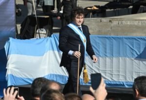 Tensión diplomática y repercusión: al estilo Milei, el Presidente respondió a los ataques contra la Argentina