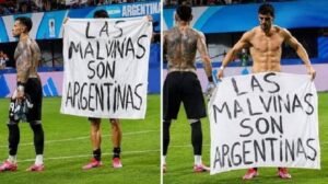 La emocionante historia de la bandera de Malvinas que los jugadores de la Selección lucieron ante Inglaterra