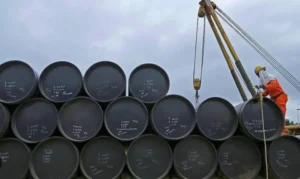 El petróleo vuelve a dispararse y roza los US por la escalada del conflicto entre Estados Unidos e Irán