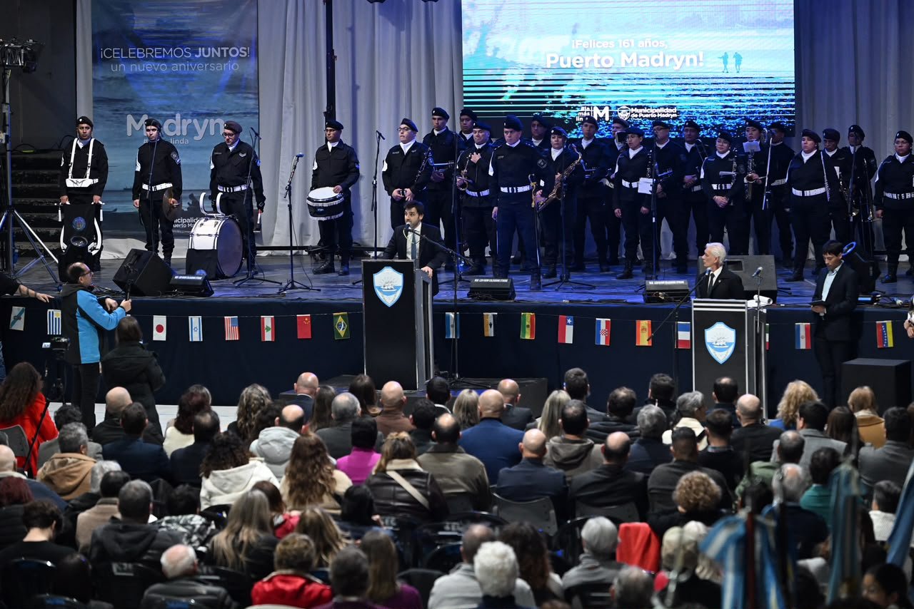 Anuncian una reparación histórica para Puerto Madryn y obras clave por su aniversario Anuncian una reparación histórica para Puerto Madryn y obras clave por su aniversario