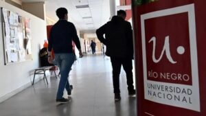 Incentivo a la educación: la Universidad Nacional de Río Negro convoca a participar del programa “Elegir(te) es ganar”