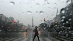 Chaparrones y máxima de 18°C: así estará el tiempo este domingo en Buenos Aires
