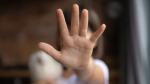 Grave investigación en Cipolletti: dos imputados y pruebas digitales clave en una causa por abuso infantil