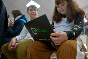 Plan Pehuén: llegan 8.800 nuevas netbooks para estudiantes y docentes neuquinos