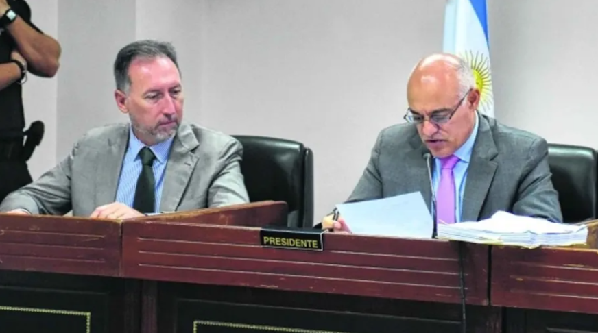 La Cámara confirmó la restricción contra el juez federal Hugo Greca por el maltrato a una defensora