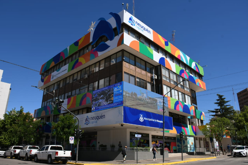 Feriado del lunes 17 de agosto: cómo funcionarán los servicios municipales en Neuquén