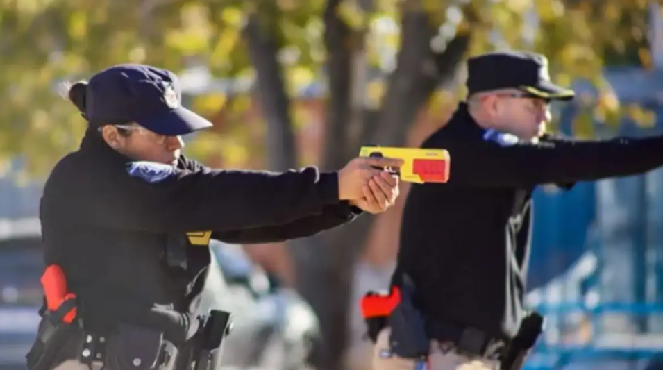 La Policía de Neuquén comienza a usar 33 pistolas Taser: en qué casos podrán aplicarlas