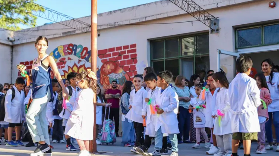 Neuquén propone extender a ocho horas la jornada escolar primaria de manera progresiva