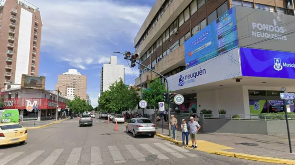 Pantallas LED en Neuquén: nuevas reglas, zonas permitidas y multas de hasta  millones