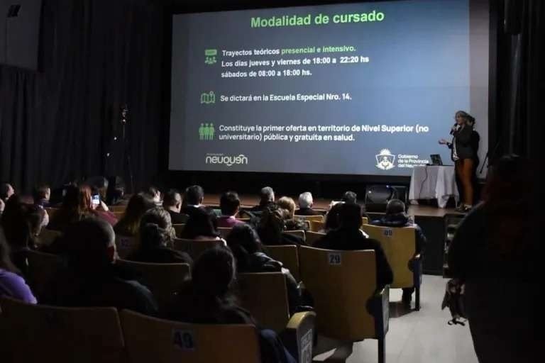 Educación en el norte neuquino: presentan la carrera de Enfermería en Rincón de los Sauces con récord de inscriptos