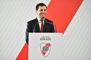 Stefano Di Carlo hizo autocrítica por los borrados de River y aseguró que las crisis deportiva es “grave”