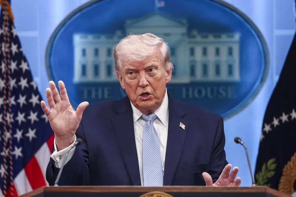 Donald Trump aseguró que declarará al estrecho de Ormuz como “territorio de Estados Unidos”