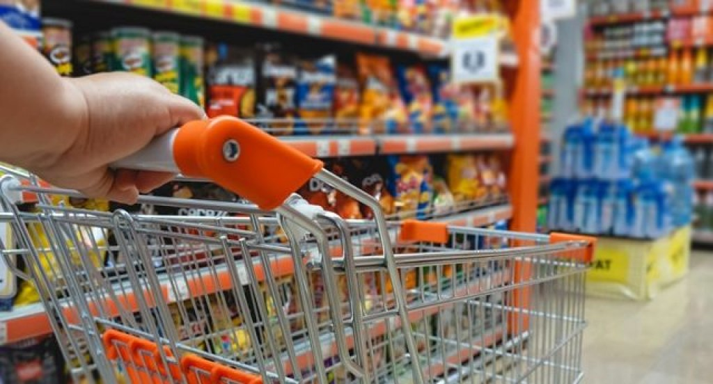 La mora en los créditos ya afecta al consumo: caen las compras de las familias en supermercados
