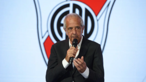 D’Onofrio respaldó a Coudet, cuestionó a Di Carlo y fue tajante sobre los jugadores marginados por River