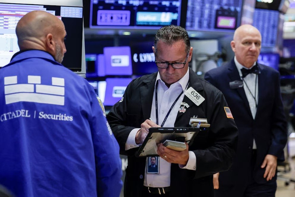 El riesgo país vuelve a los 500 puntos básicos y los bonos argentinos operan en alza