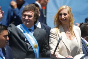 La Casa Rosada minimiza la cumbre del peronismo y redobla la apuesta: “Representan el tren fantasma”