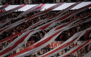Tragedia en el Monumental: murió un hincha de River tras la eliminación ante Santa Fe