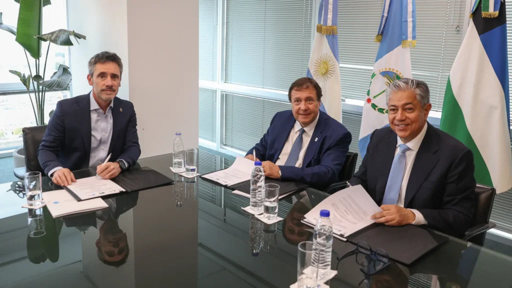 Weretilneck y Figueroa planifican con el CFI la conectividad que necesitará la región