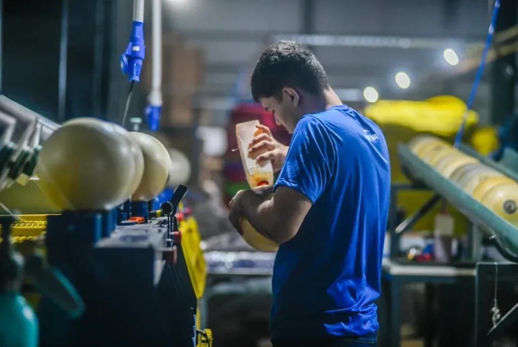Crecimiento sin empleo: la economía avanzó 5,6% pero se perdieron 329.667 puestos de trabajo durante la era Milei