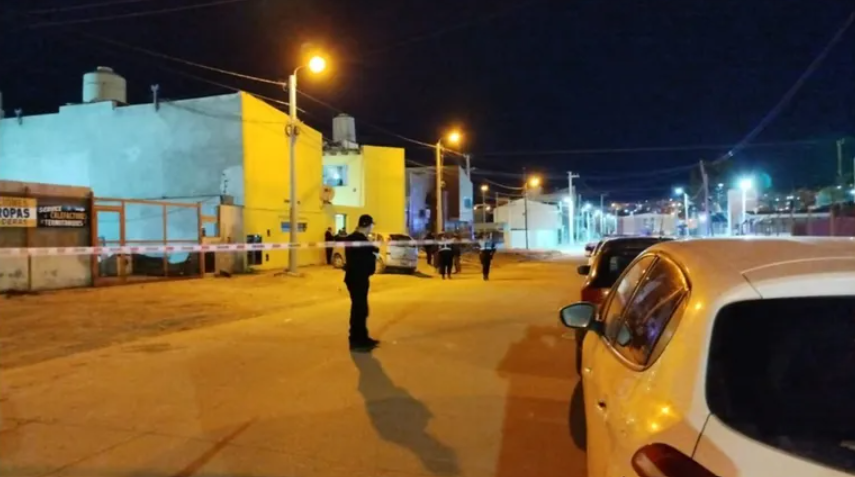 Crimen en Comodoro Rivadavia: un hombre murió baleado y una mujer resultó herida durante una discusión