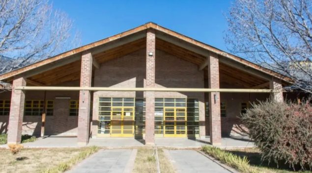 Plottier: inauguran la ampliación de la EPEA 2 y dejarán de usar tráileres para dar clases