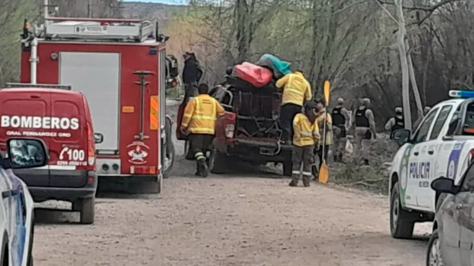 Fernández Oro: encontraron muerto a Gian, el nene de 4 años que cayó a un desagüe Fernández Oro: encontraron muerto a Gian, el nene de 4 años que cayó a un desagüe