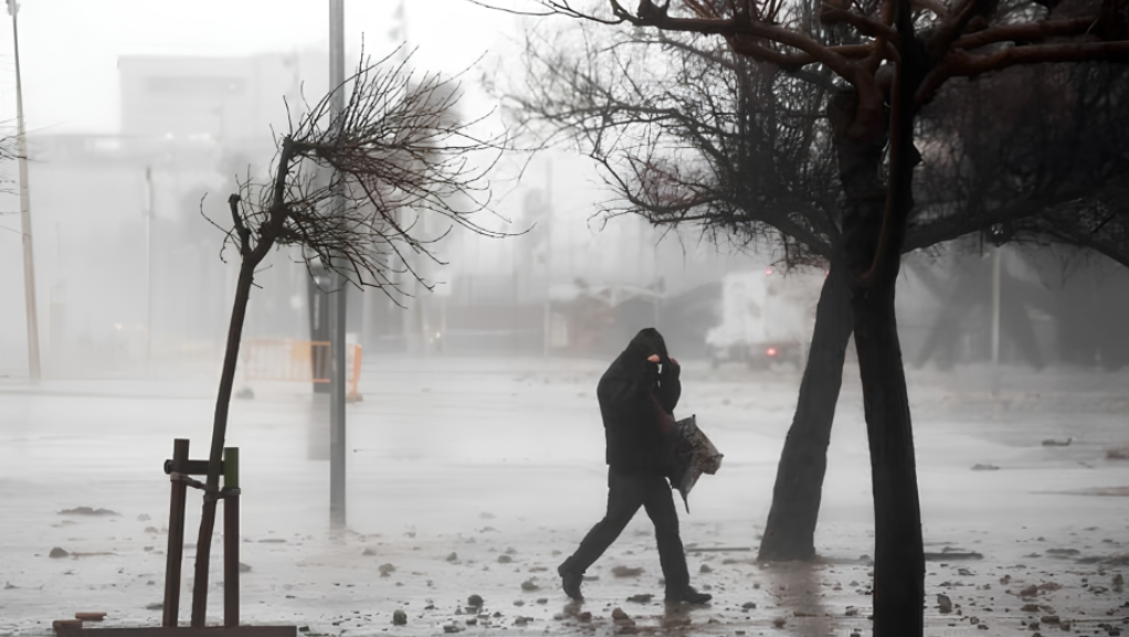 Neuquén suspendió las clases en varias localidades por la alerta roja: cuáles son las zonas afectadas Neuquén suspendió las clases en varias localidades por la alerta roja: cuáles son las zonas afectadas