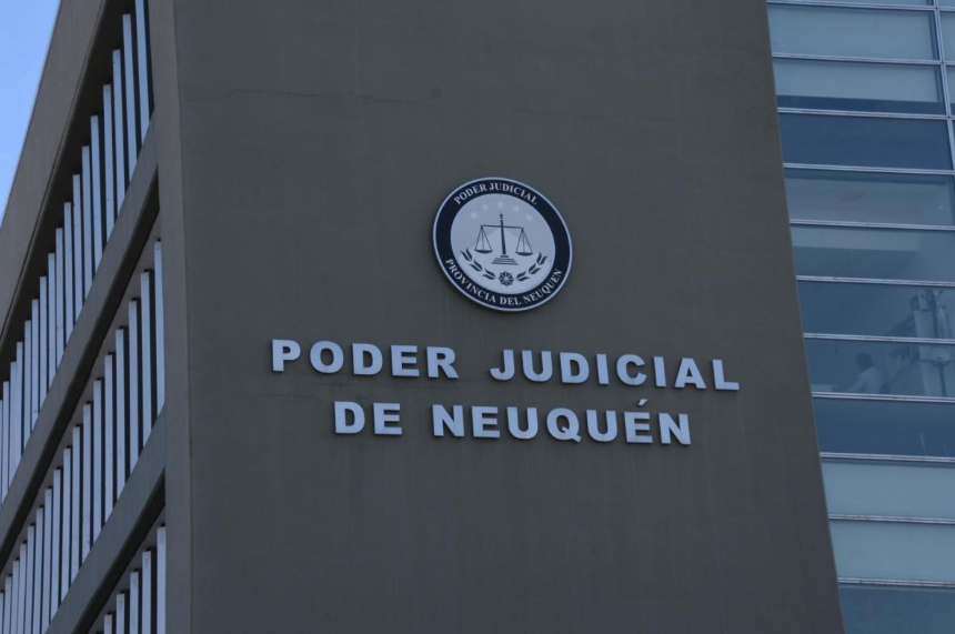 Condenaron a 17 años al empresario que abusó durante 19 años de su hijastra Condenaron a 17 años al empresario que abusó durante 19 años de su hijastra