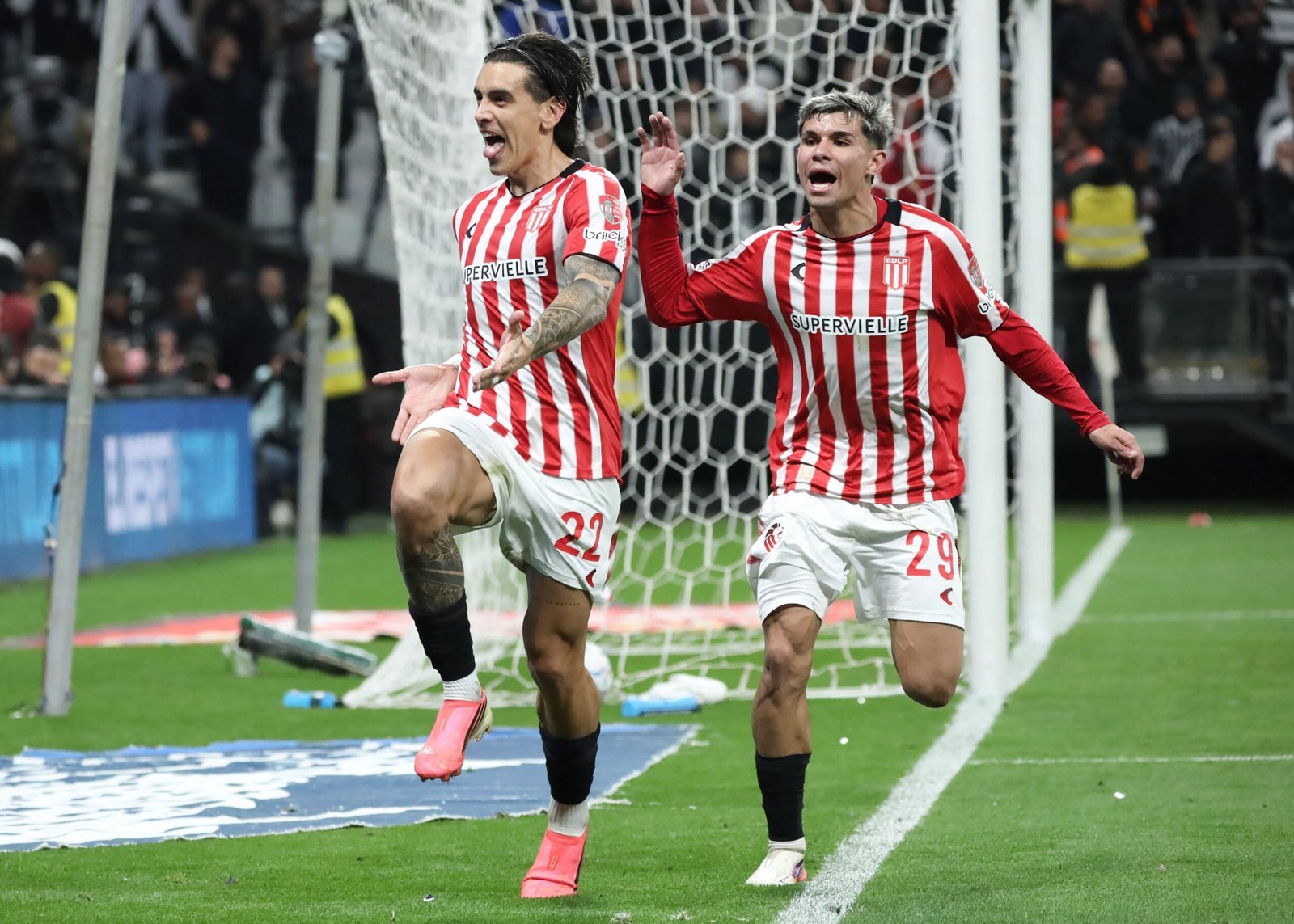 Estudiantes triunfó ante Corinthians en Brasil y clasificó a semifinales de la Copa Liberatadores Estudiantes triunfó ante Corinthians en Brasil y clasificó a semifinales de la Copa Liberatadores