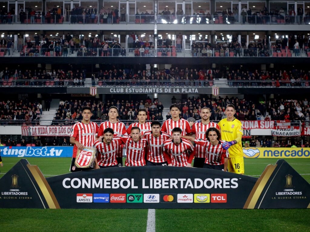 Estudiantes empató en La Plata y deberá buscar la clasificación ante Corinthians en San Pablo