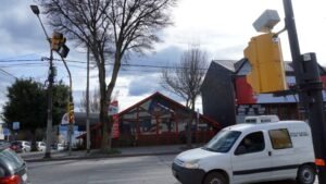 Bariloche instaló seis nuevos equipos sonoros peatonales