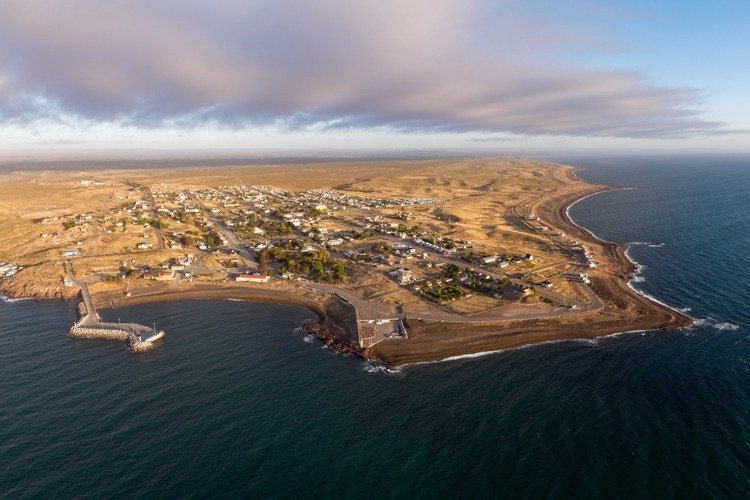 Chubut construirá una línea de alta tensión para incorporar a Camarones al Interconectado Nacional