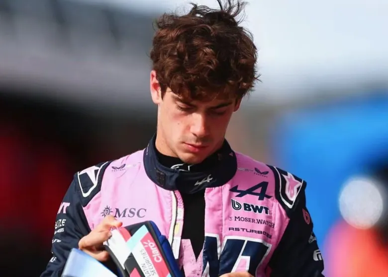 Franco Colapinto chocó con Pierre Gasly en el GP de Azerbaiyán y debió abandonar la carrera