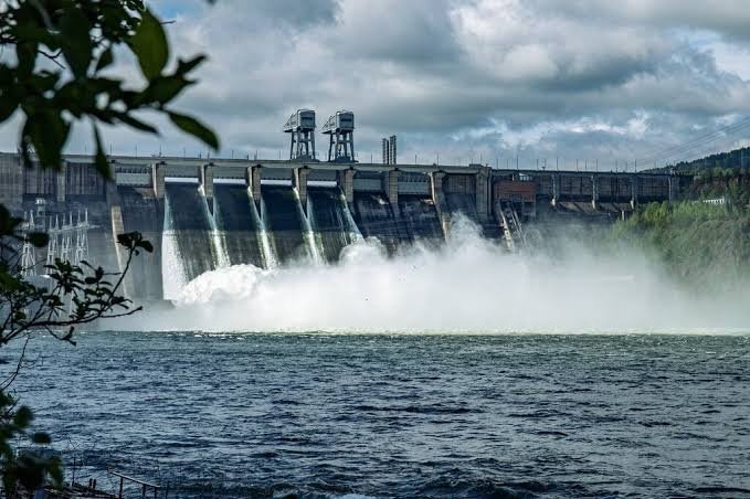 Nación avanza con la privatización de Enarsa y autoriza la venta de dos centrales termoeléctricas