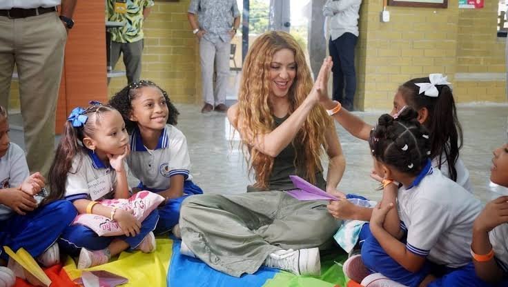 Shakira donó casi 4 millones de dólares para la construcción de un colegio en Cartagena