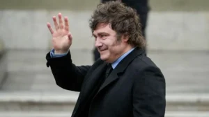 Javier Milei regresó a la Argentina y prepara su agenda: entrevista para un medio francés y una reunión de Gabinete