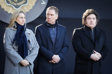 Javier y Karina Milei viajarán a Bahía Blanca para recorrer obras e inversiones millonarias Javier y Karina Milei viajarán a Bahía Blanca para recorrer obras e inversiones millonarias
