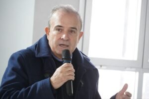 Pesatti: “El presente también es un texto”