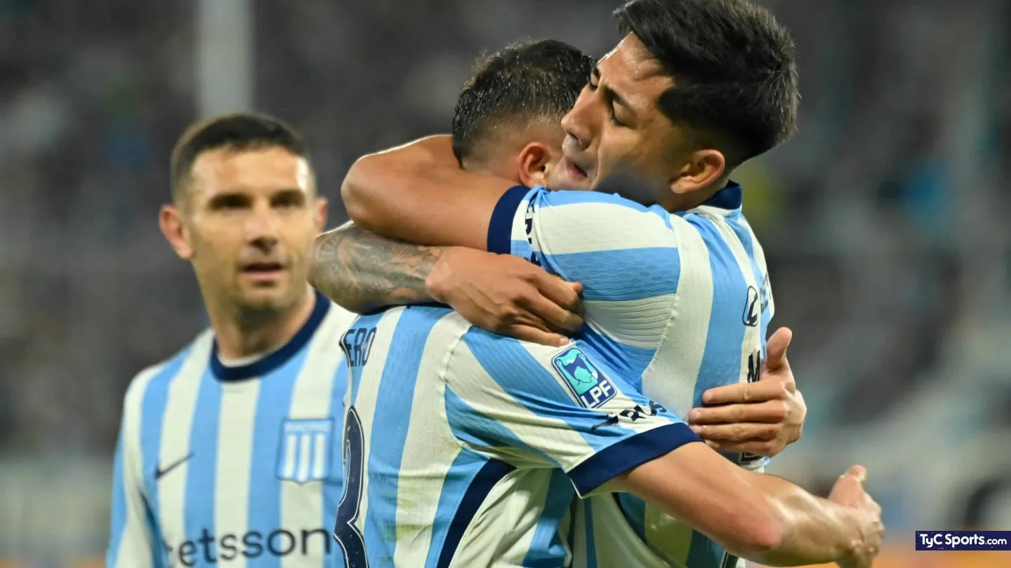 Racing volvió al triunfo ante Sarmiento y cortó una racha de ocho partidos sin ganar Racing volvió al triunfo ante Sarmiento y cortó una racha de ocho partidos sin ganar