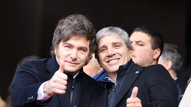 “Tengo un jefe que cambió la forma de votar de un continente entero”: Caputo volvió a respaldar la gestión de Milei