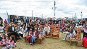 Libros, talleres y espectáculos: comenzó una nueva edición de la Feria del Libro de Roca