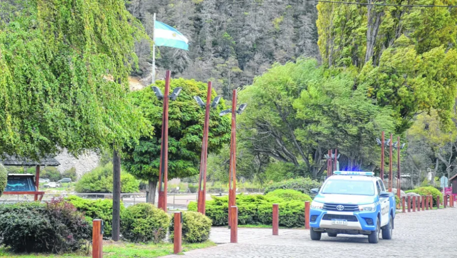 Hallaron a una persona muerta en un canal de San Martín de los Andes: investigan qué ocurrió