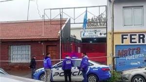 Investigan la muerte de un hombre en un taller mecánico de Neuquén: sospechan de un intento de robo