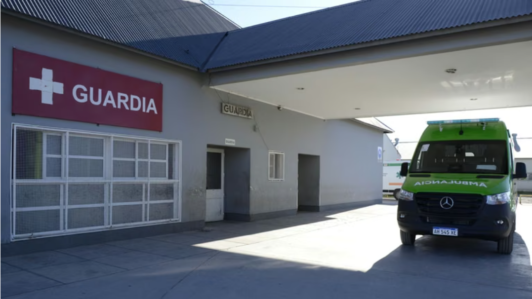 Cipolletti: murió un trabajador que cayó desde el techo de un galpón mientras reparaba una bomba de agua Cipolletti: murió un trabajador que cayó desde el techo de un galpón mientras reparaba una bomba de agua
