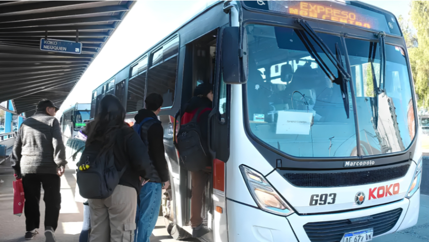 Feriado del 12 de octubre: cómo funcionarán los servicios, los bancos y el transporte en Neuquén y Río Negro