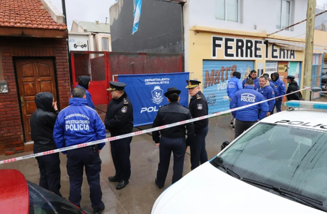 Muerte en un taller de Neuquén: esperan estudios clave para determinar qué pasó con Leonardo Zaschka Muerte en un taller de Neuquén: esperan estudios clave para determinar qué pasó con Leonardo Zaschka