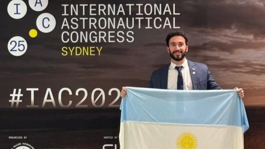 Orgullo neuquino: un estudiante de la UNCo presentó un proyecto de nanosatélites de proyección espacial