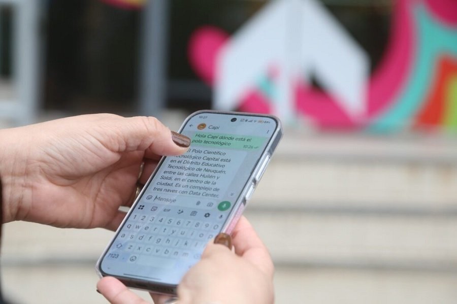 Innovación: la inteligencia artificial transforma la atención municipal en Neuquén con 85.000 consultas al mes