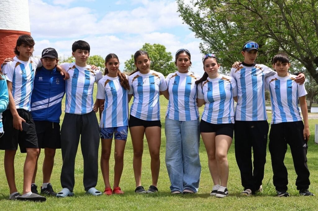 Dos jóvenes chubutenses se coronaron campeones de la Copa Binacional de Canotaje con la selección